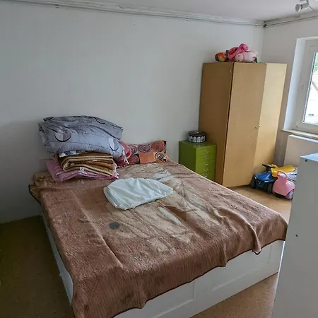 Schoene 4-zimmer In Bis Zu 6 Personen * Freiberg am Neckar