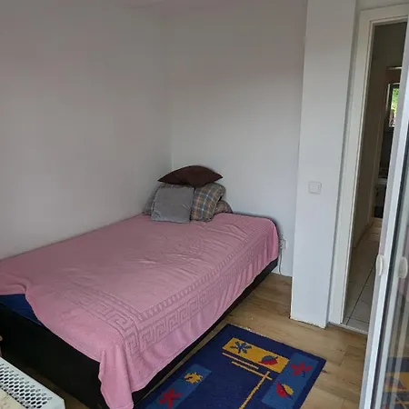 Apartment Schoene 4-zimmer In Bis Zu 6 Personen *